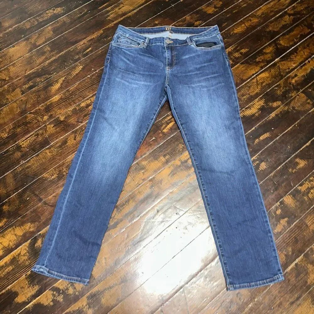 Kut from the Kloth distressed boyfriend size 14 jeans